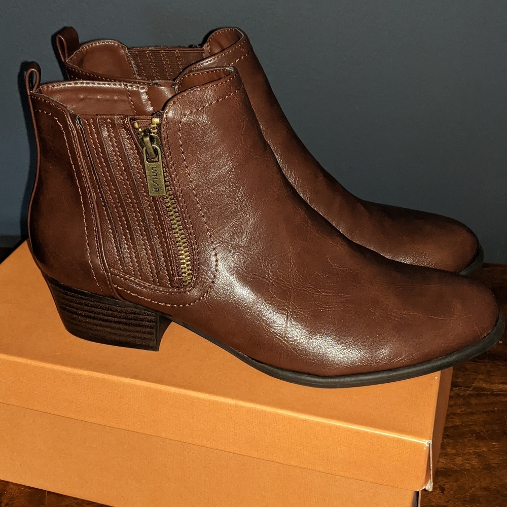 Ankle boots